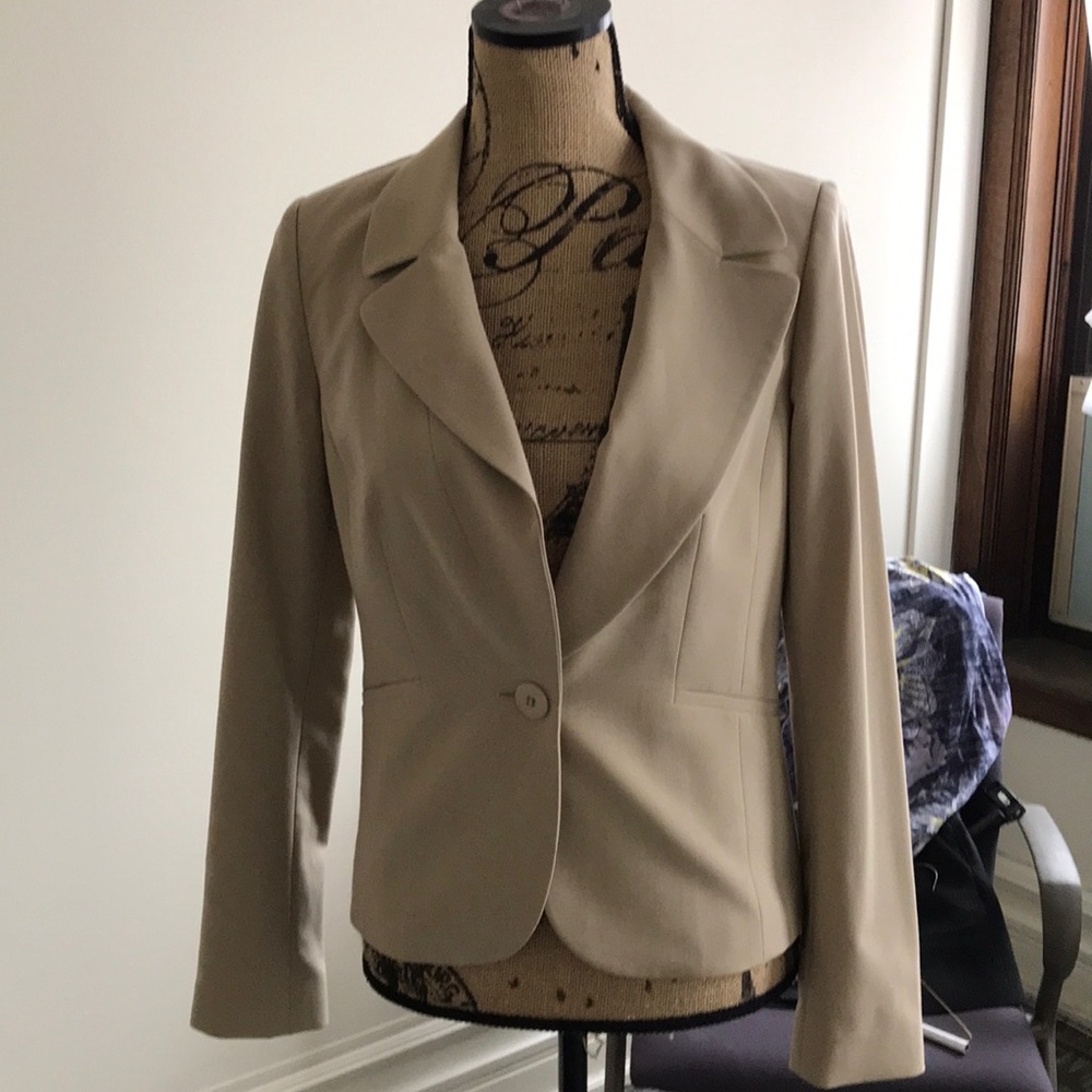 Nwot Fully Lined Tan Single Button Blazer - image 2